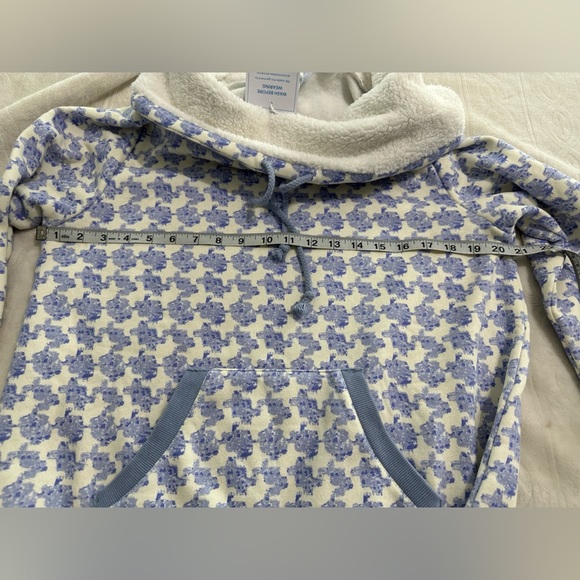 Pajamagram Pajama Top NWT SZ M - Picture 2 of 5